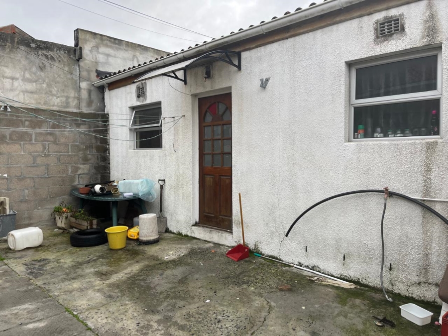 2 Bedroom Property for Sale in Strandfontein Western Cape
